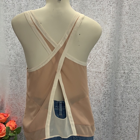 Nude beige sleeveless blouse - Picture 7 of 9